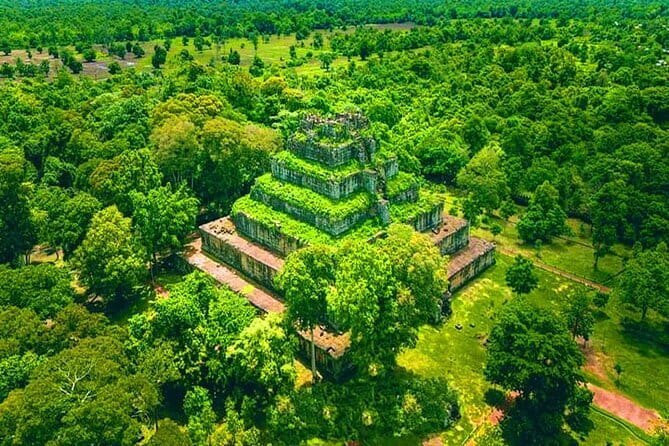 1 Day Beng Mealea ,Koh Ker Pyramid Temple and Peah Vihear Temple - Prasat Kraham and the smaller Koh Ker shrines