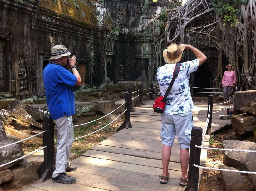 1-Day private Angkor Temple Tour from Siem Reap - Bayon: giant faces and everyday Khmer scenes