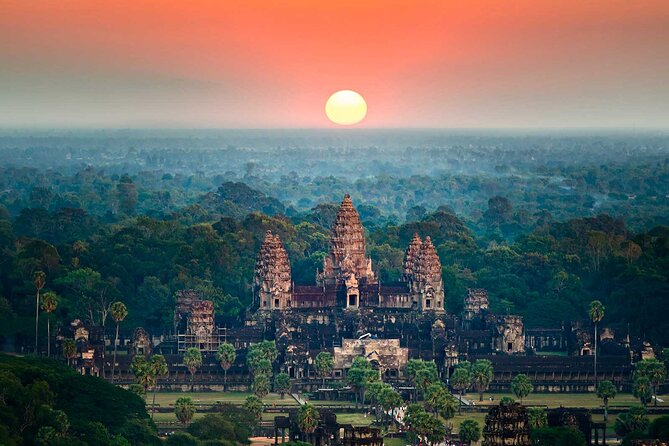 13 Days Private Tour to Cambodia, Angkor Wat and Vietnam - Hoi An, with old houses and a riverboat