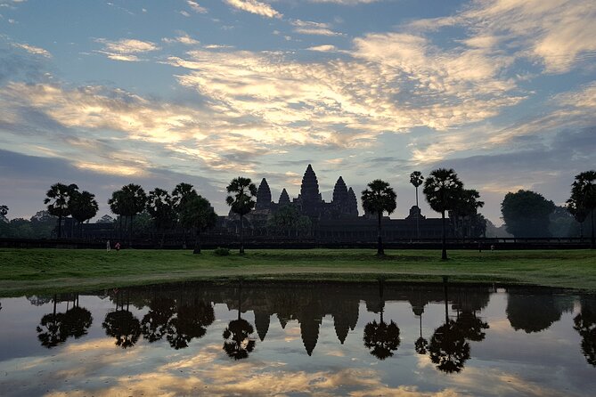 1day private tour to all majestic Temples in Angkor and Sunset - Baphuon, Phimeanakas, and the royal center