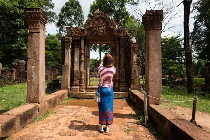 2-Day : Angkor Sunrise, Kompong Phluk Sunset & Banteay Srei Tour - Kompong Phluk turns stone ruins into a living community