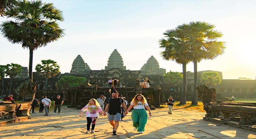 2-Day: Angkor Temple Treasures and Unique Floating Lifestyle - Two days that cover far more than Angkor Wat