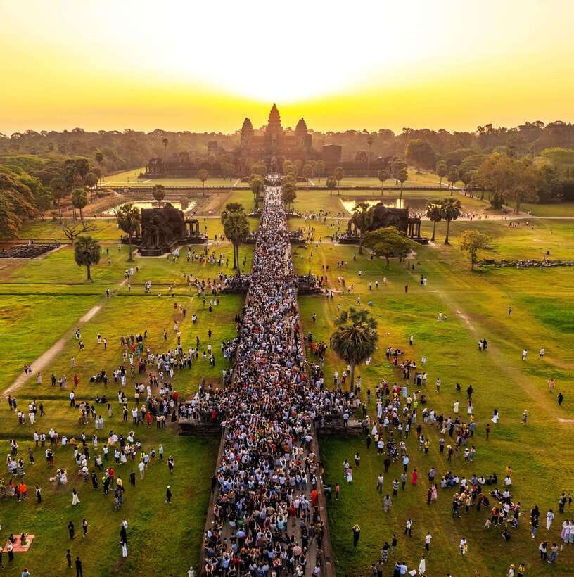 2-Day: Angkor Temple Treasures and Unique Floating Lifestyle - Comfort, pacing, and what to bring