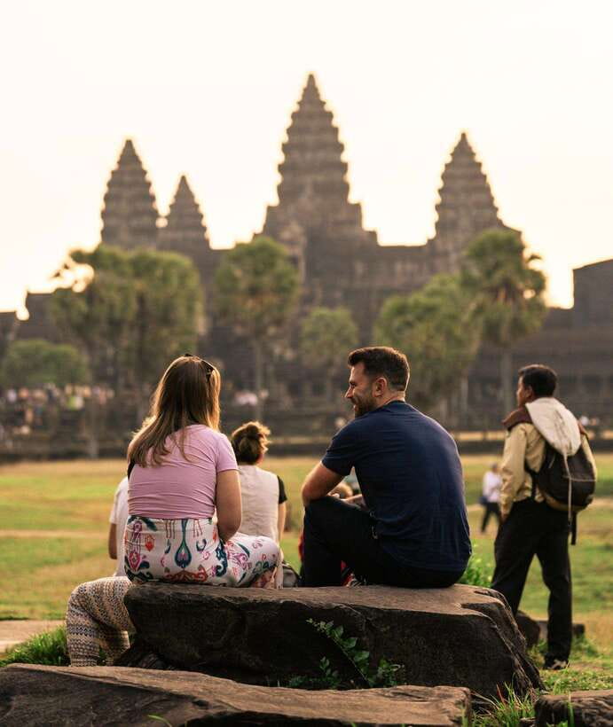 2-Day: Angkor Temple Treasures and Unique Floating Lifestyle - Day one: Angkor Thom and the small circuit