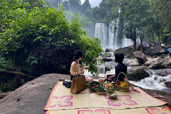 2 Day Angkor Wat Kulen Mountain Beng Mealea Floating Village Tour - Breakfast and village life near Srah Srang