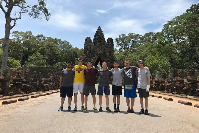 2-Day Angkor Wat Sunrise tour, Banteay Srei & Tonle Sap lake - The Banteay Srei question deserves an answer