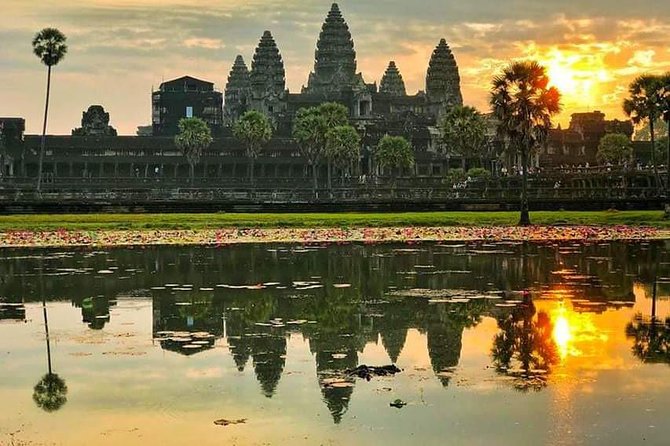 2-Day Angkor Wat Sunrise tour, Banteay Srei & Tonle Sap lake - Tonle Sap and Kampong Phluk change the pace