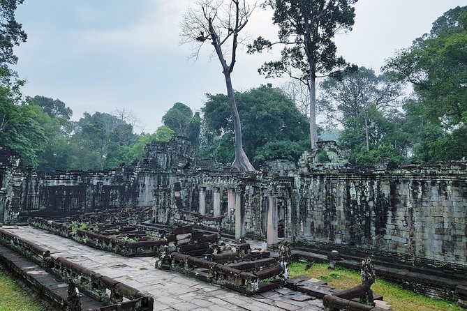 2 Day private tour: Small tour, Big tour, sunrise and sunset,floating village. - Banteay Srei and the finest carving on the route