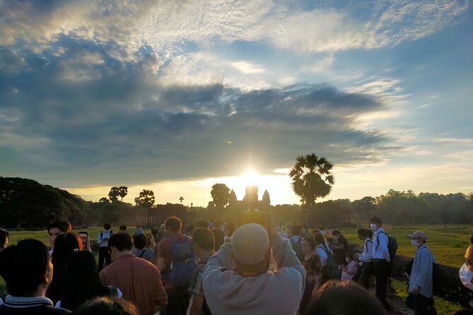 2-Day tour with sunrise - Transport, water, and the practical details