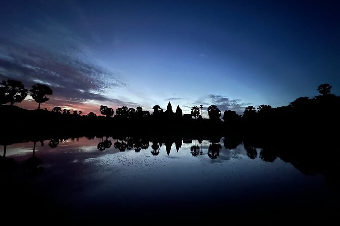 2 Days Exclusive Temple Highlights with Sunset and Sunrise Tour - Day one: Pre Rup and Banteay Srei