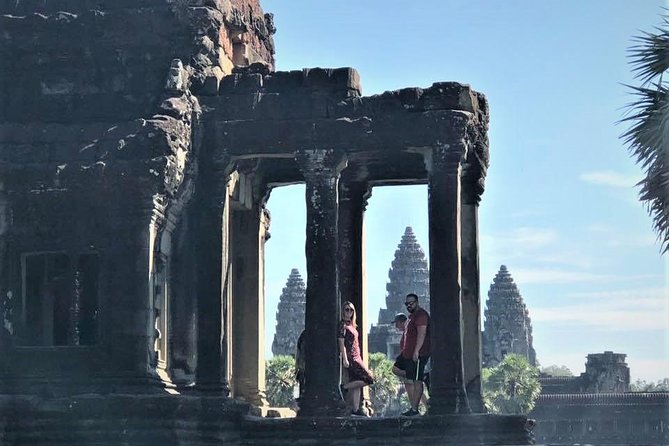 2 Days Exclusive Temple Highlights with Sunset and Sunrise Tour - Day two begins before dawn at Angkor Wat