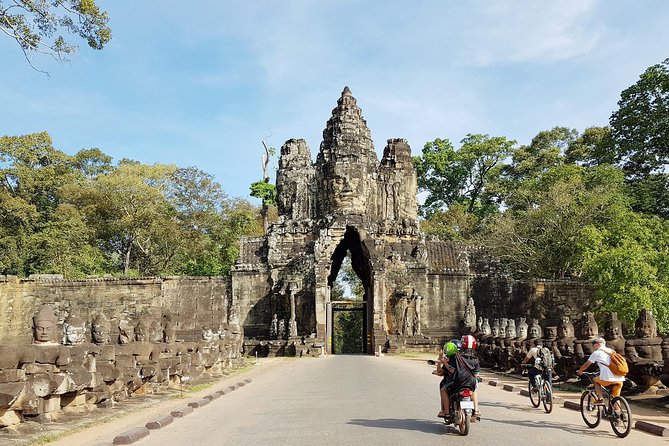 2-Days Private Tour in Angkor Sunrise, Banteay Srei and Beng Mealea Temple - Is $307.70 good value for six people?