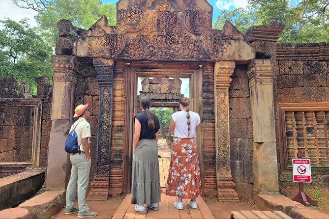 2 Days Tour in Siem Reap including Lunch, Dinner & Apsara Show - A two-day plan that mixes temples with daily life