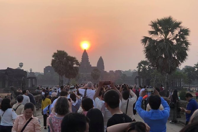3-D Angkor Temples With One Sunrise - Day three: stilt houses and the Roluos group