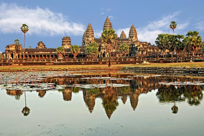 3-Day Angkor, Lake-side Village & Roluos Temples Tour - Day three: Tonle Sap villages by motorized boat