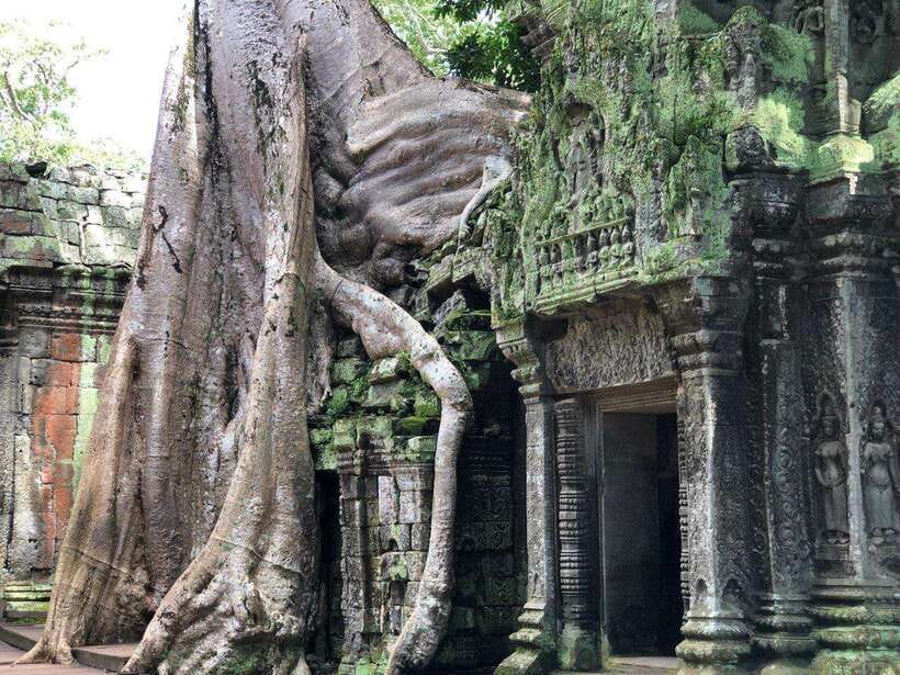 3-Day Exploring Angkor Wat & Siem Reap Highlights Tour. - What the $325 group price really covers