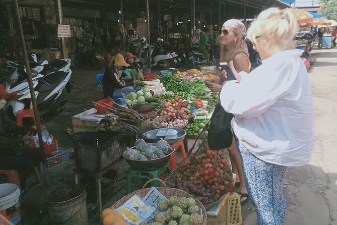 3-Hour Siem Reap Guided Cooking Class and Market with Pick up - What Chef Dee adds to the class