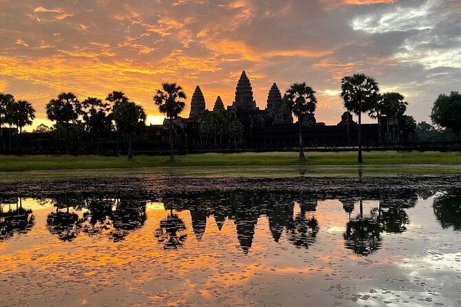 4-Day Excursion of Angkor, Koh Ker, Beng Mealea, Tonle Sap and Waterfalls - Day 4: Angkor Wat sunrise and the small temples