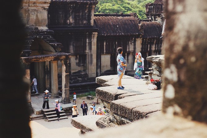 4-Day Tour from Siem Reap to Phnom Penh - Guides, group size, and the practical side