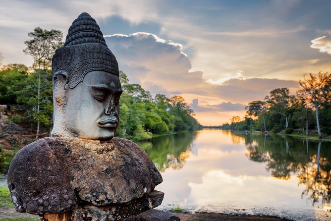 7-must See Temples in Angkor Park (Private Guided Tour) - Neak Pean, a water-centered temple