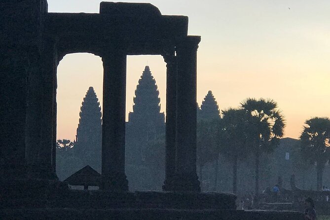 8-Hour Private Guided Tour in Siem Reap Cambodia - Bayon and the many faces of Angkor Thom