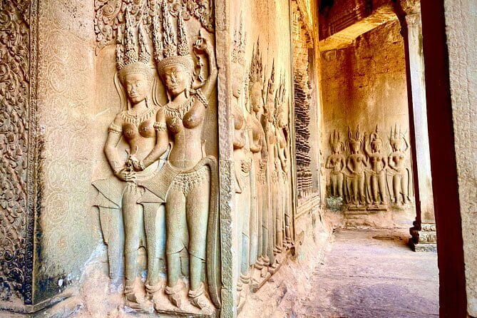 A Day Trip to Angkor Wat, Bayon, Taprohm from Phnom Penh - Leaving Phnom Penh before dawn