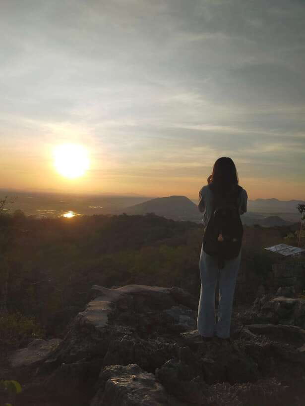 A Day TukTuk Bambootrain, Banan, Killing & Bat Caves, Sunset - What to bring and how to manage the day