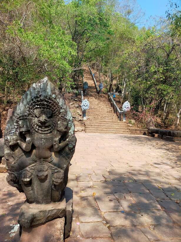 A Day TukTuk Bambootrain, Banan, Killing & Bat Caves, Sunset - Banan Temple and the climb of 358 steps