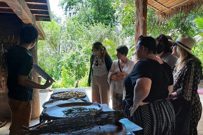 A Half Day Tour in Phnom Penh City - Crossing to Silk Island by open-air tuk tuk