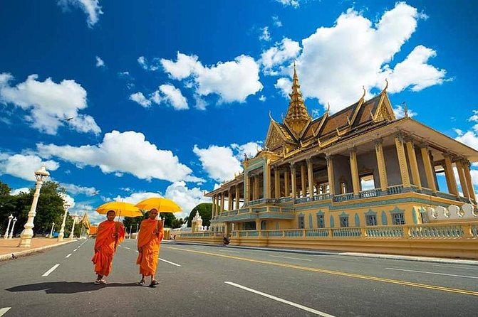 A Half Day Tour in Phnom Penh City - Why the private format matters