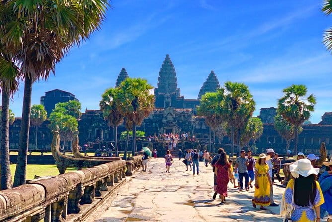 Amazing full day TUKTUK tour - Ta Prohm and the smaller temples