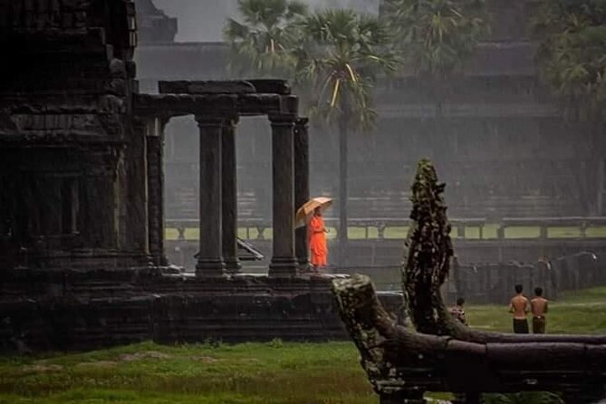 Angkor Full Day Tour All The Main Temples - Preah Khan and the route through Angkor Thom