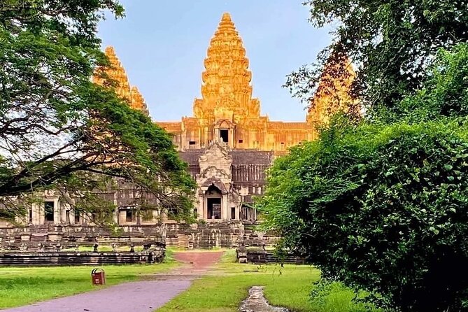 Angkor Full Day Tour All The Main Temples - Two hours at Angkor Wat
