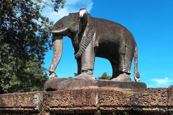 Angkor Grand Circuit Temples Tour - Neak Pean brings a different setting