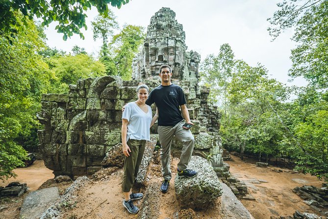 Angkor Jeep Tour Discovery - Inclusive Lunch - What the guide adds to the temples