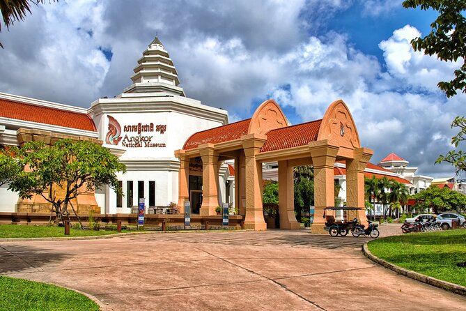 Angkor National Museum with transport - What the $19 package covers
