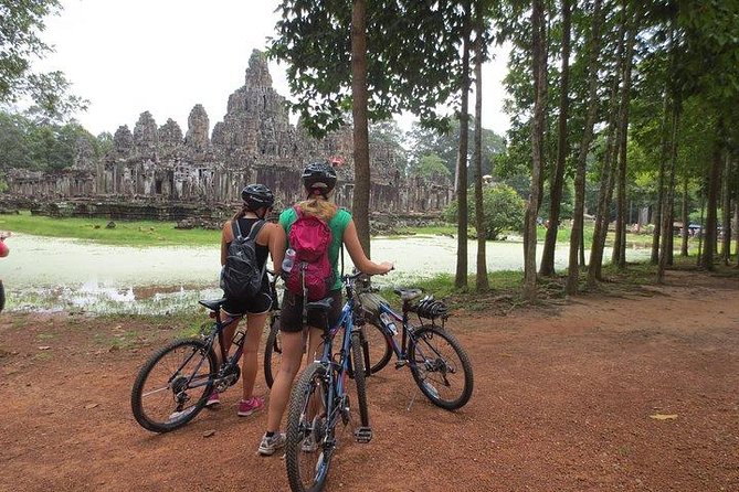 Angkor Region & Rainforest Bike Tour - Angkor Wat: the grand opening stop