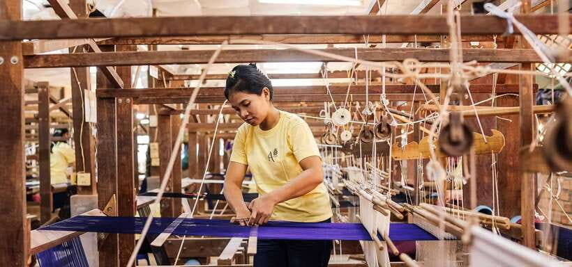 Angkor Silk Farm & Lotus Silk Farm: Siem Reap Discovery Tour - Angkor Silk Farm: from mulberry leaves to wooden looms