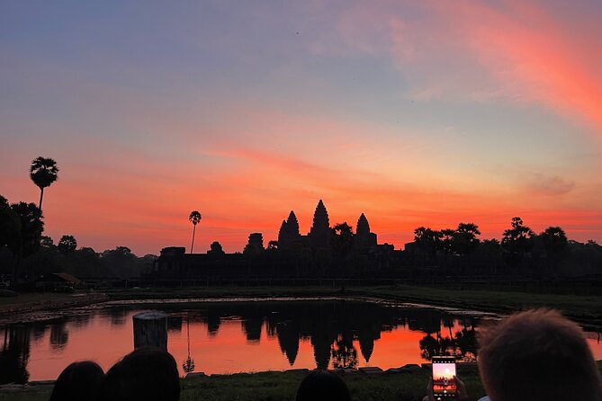 Angkor Sunrise Bike Tour with Lunch Included - Why this bicycle tour works well at Angkor