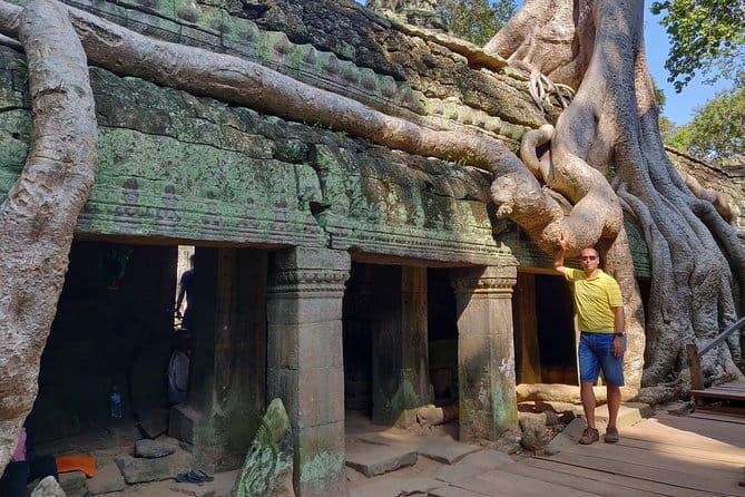 Angkor Temple Tour with Sunset - Small Group - What the guide and vehicle add to the experience