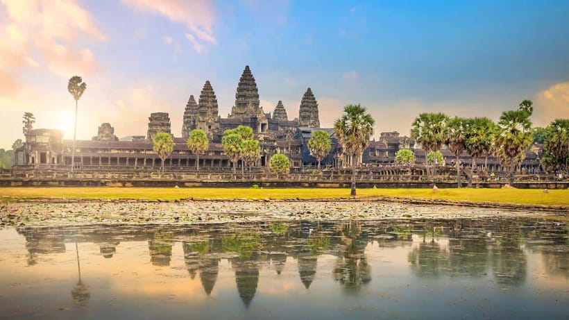 Angkor Wat: 2-Day Sunrise and Floating Village Tour - What the guides add to a busy temple day