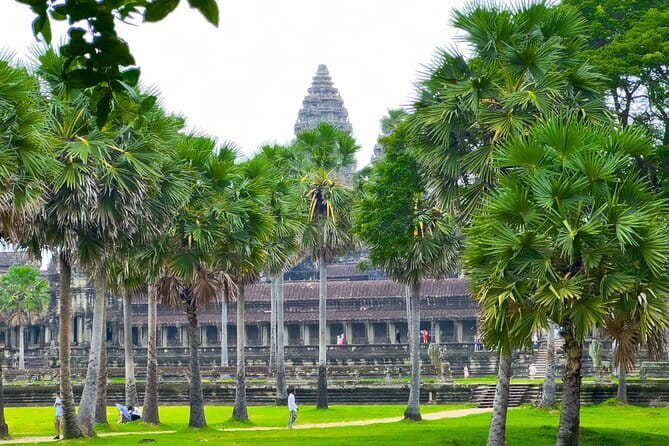 Angkor Wat 2 Days and a Half Temples & Tonle Sap-Small Group Tour - Day three takes you to Kampong Phluk on Tonle Sap