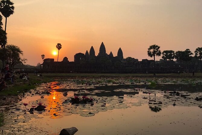 Angkor Wat at Sunrise - Why Angkor Wat at sunrise is worth the early alarm