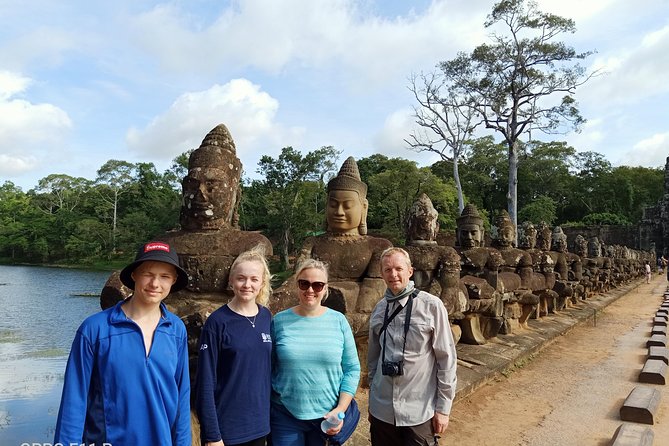 Angkor Wat & Banteay Srey Tour - The guide can make or break this schedule