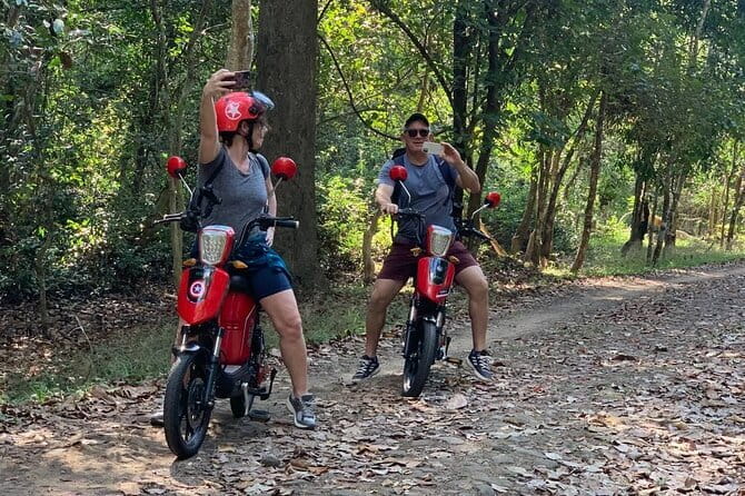 Angkor Wat Cycling Tour - Ta Nei: A Quieter Ruin Near the East Baray