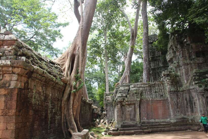 Angkor Wat Full-Day Private Tour with Sunset - What the private format adds