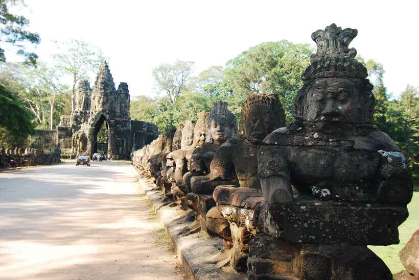 Angkor Wat Full-Day Private Tour with Sunset - Clothing, cost, and practical planning