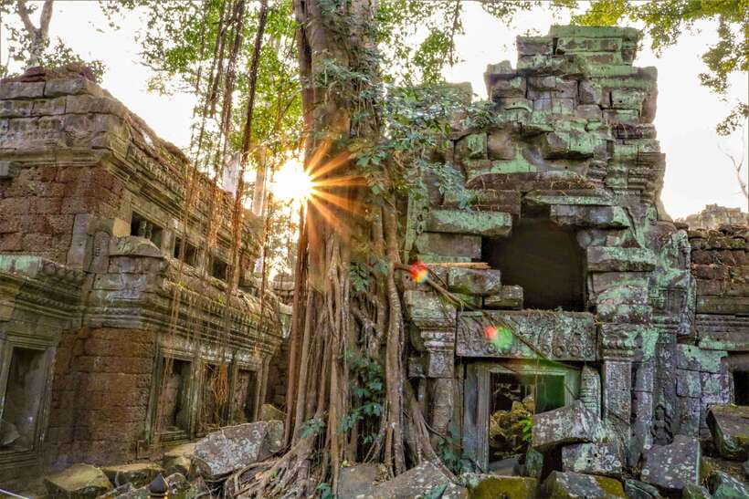 Angkor Wat: Full-Day Temples Small Group Tour - Angkor Wat: starting with the Khmer masterpiece