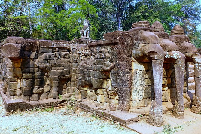 Angkor Wat Full Day Tour in Siem Reap Small-Group - Angkor Wat: two hours with Cambodia’s great monument