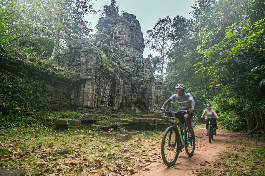 Angkor Wat: Guided Sunrise Bike Tour w/ Breakfast and Lunch - Why Cycling Changes the Angkor Wat Experience
